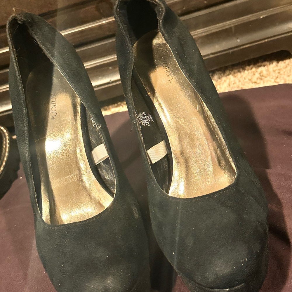 Suede heels